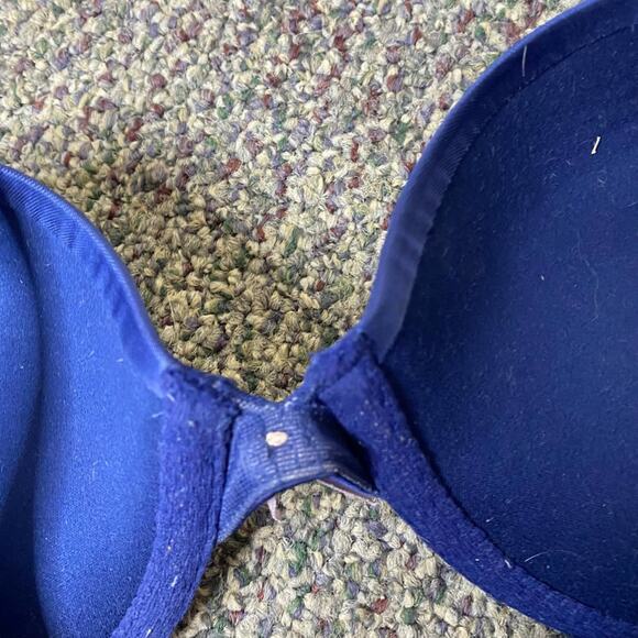Victoria's Secret Very Sexy Push Up Pigeonnant Navy Blue Embroidered Bra Sz 34B - Picture 6 of 7